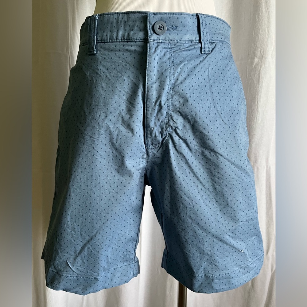 Men's Shorts - Roundtree & Yorke Size 34 Blue